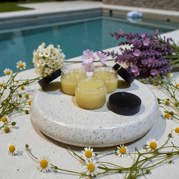 Luxury Herbal Balm Moisturizer | Chamomile Lavender Honeysuckle | Tallow & Beesw - Picture 3 of 4